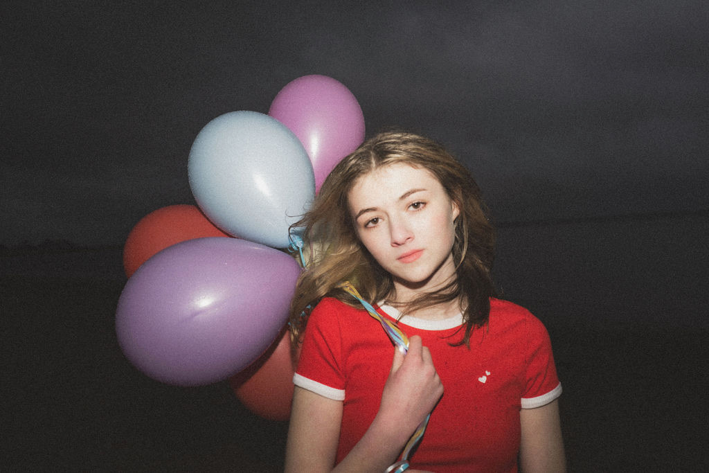 Distant - Ava Valianti
