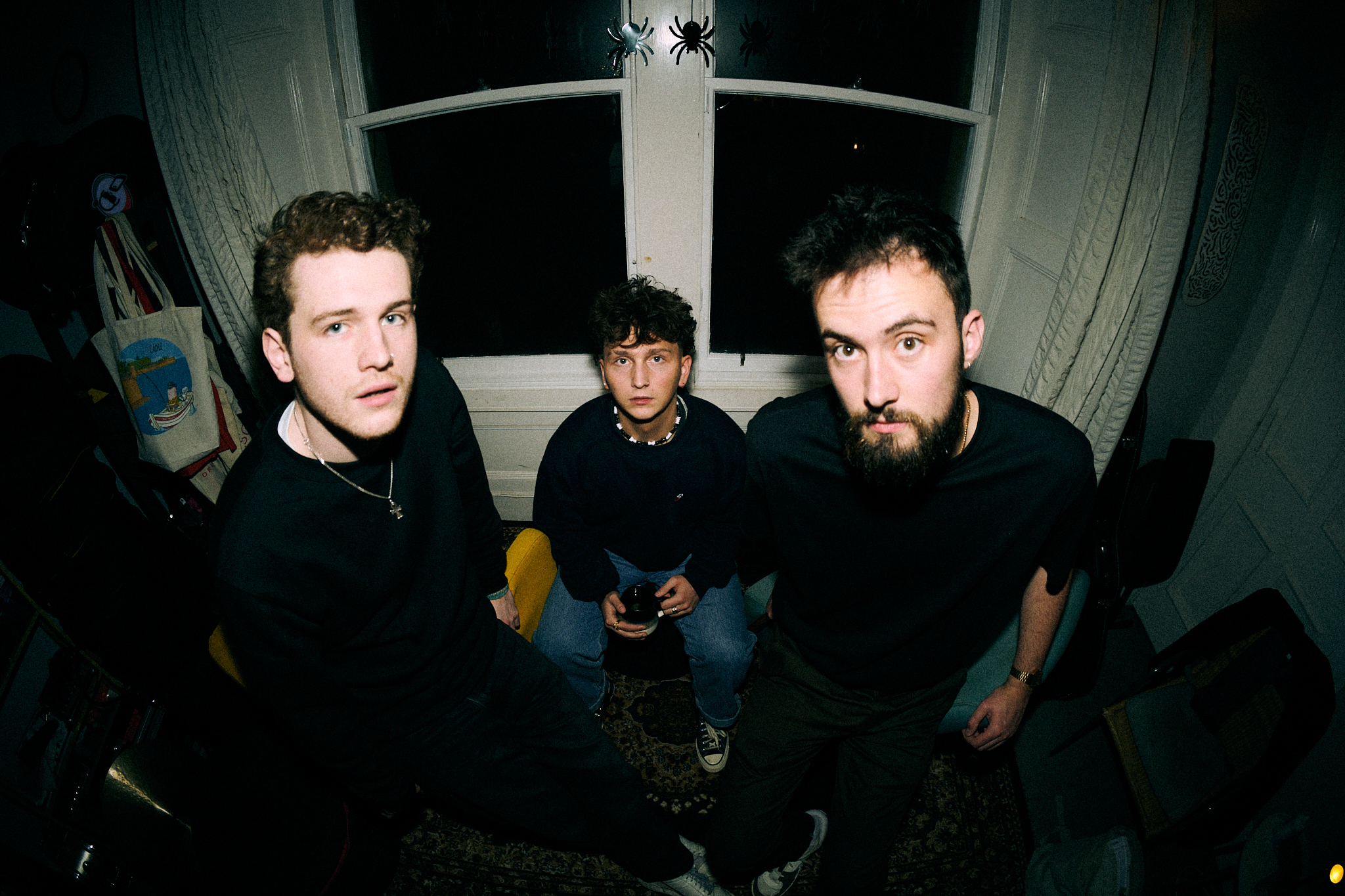 TWIN BED BY FIR THE BAND UNRAVELS SOFT HEARTACHE
